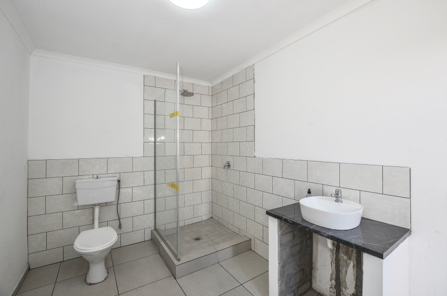 10 Bedroom Property for Sale in Hartebeesfontein Western Cape